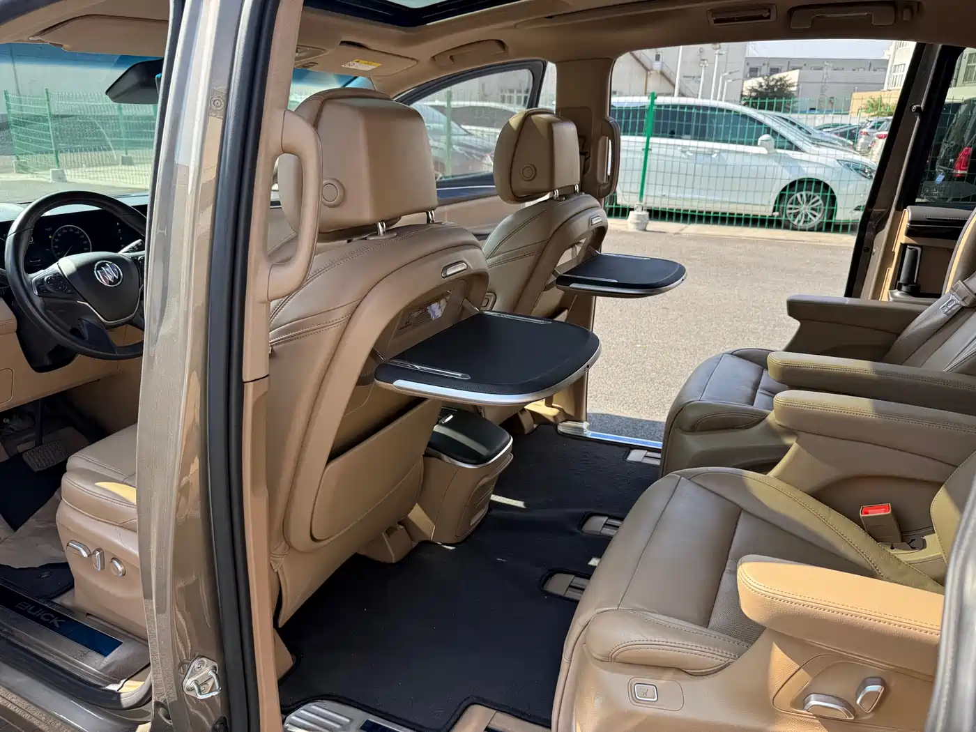 Buick GL8 2020 Model ES Landglory 653T Luxury фото 16