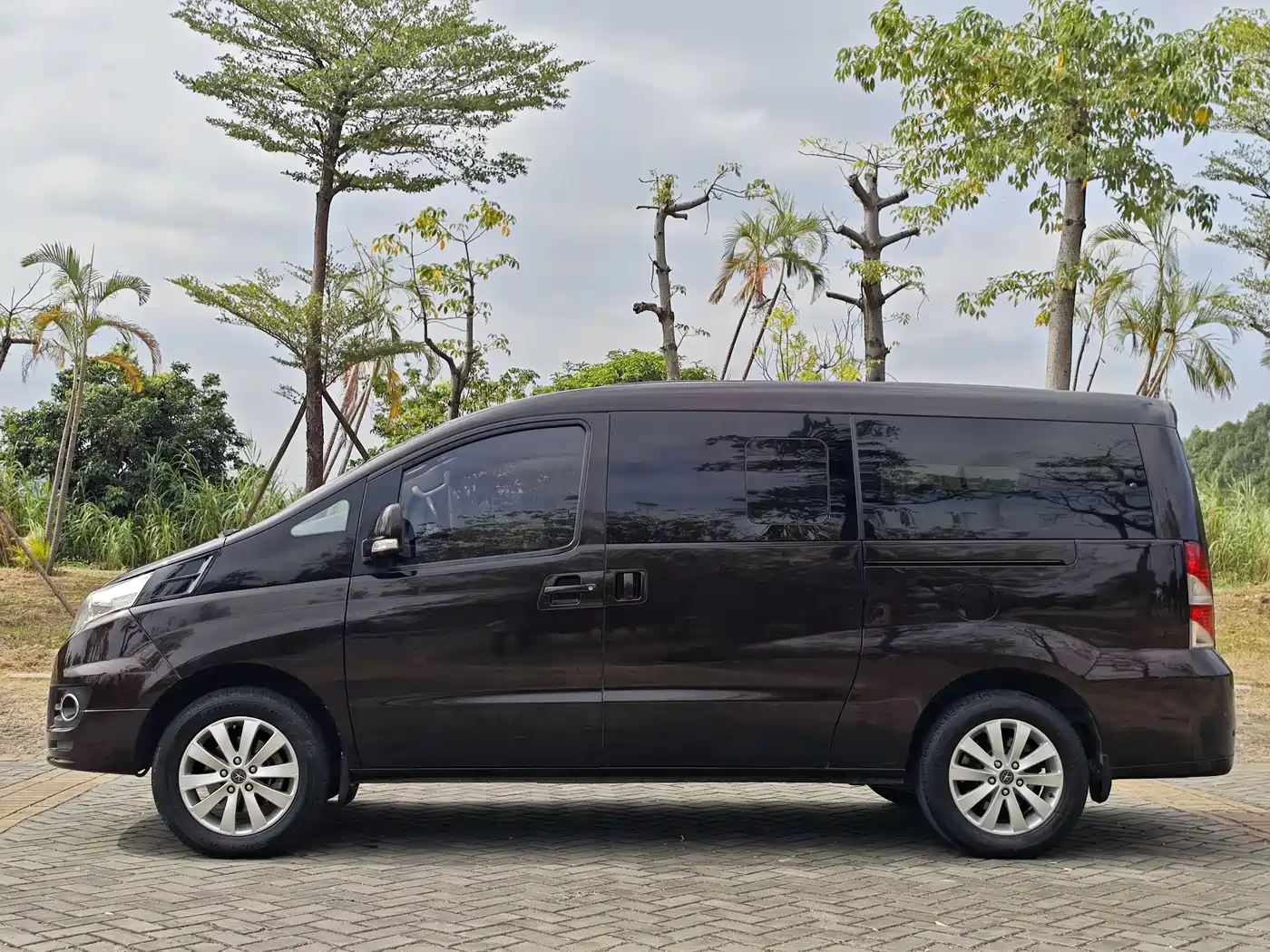 JAC Motors Refine M5 2017 2016 2.0T Gasoline Automatic Business Edition