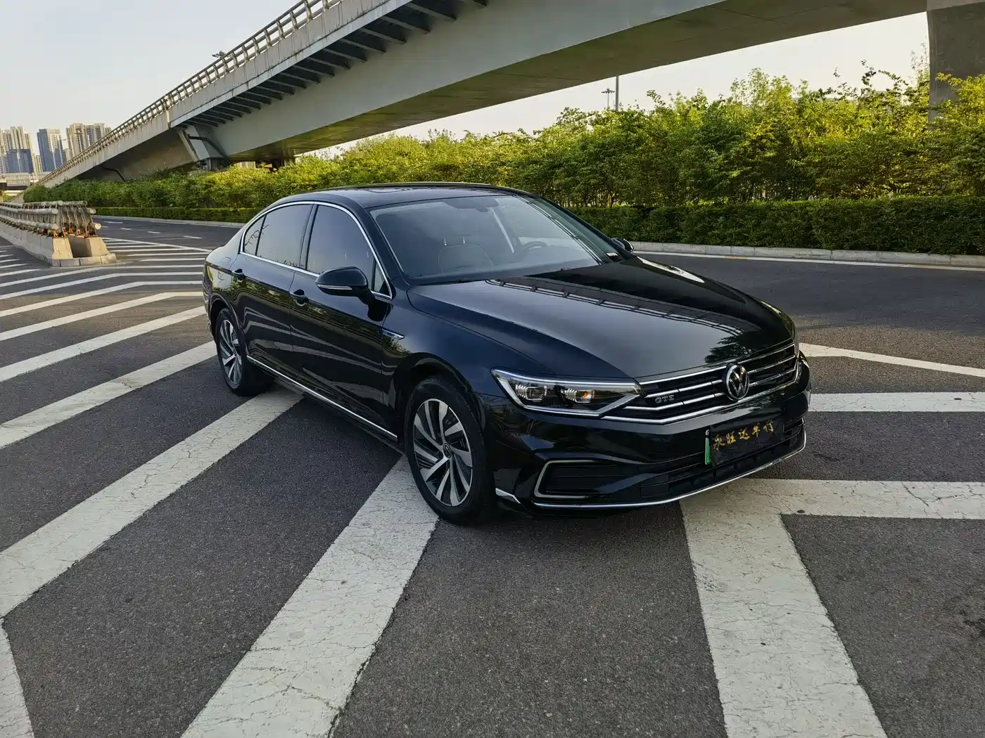 Volkswagen Magotan GTE Plug-in Hybrid 2022 GTE Luxury фото 3