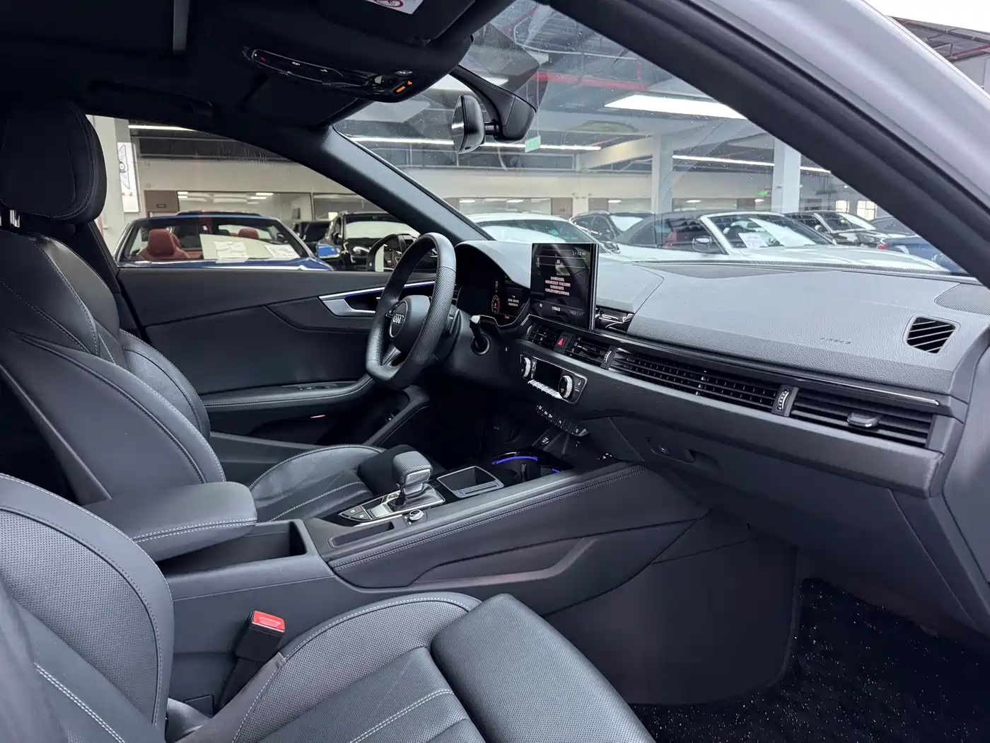 Audi A4L 2024 40 TFSI Luxury Dynamic фото 16