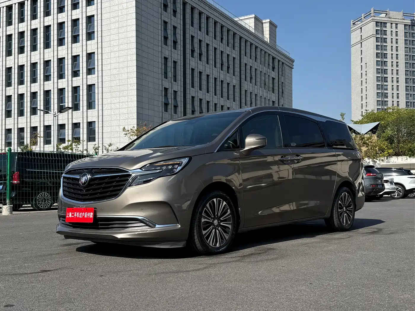 Buick GL8 2020 Model ES Landglory 653T Luxury фото 3
