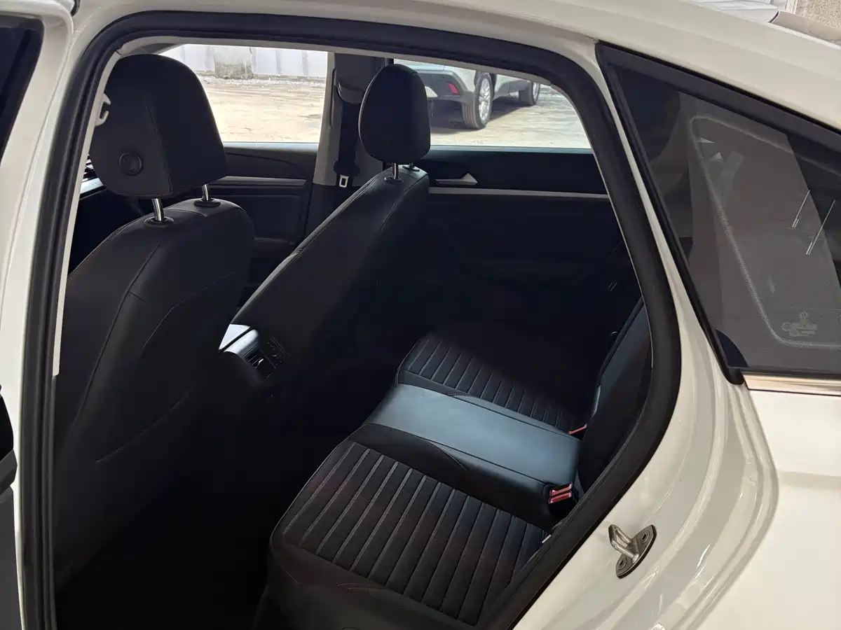 Volkswagen Lavida 2023 280TSI DSG Starlight Comfort Edition фото 8