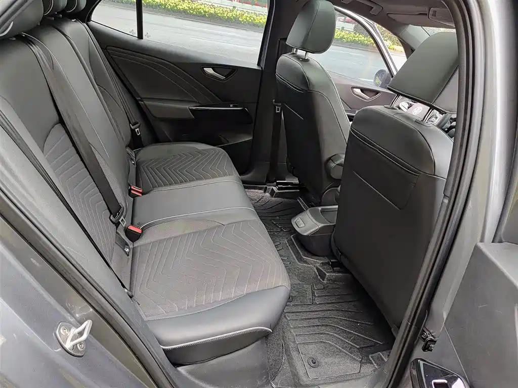 Volkswagen ID.3 2024 Outstanding Edition фото 11