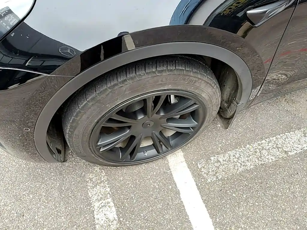 Фото 23 - Tesla Model Y