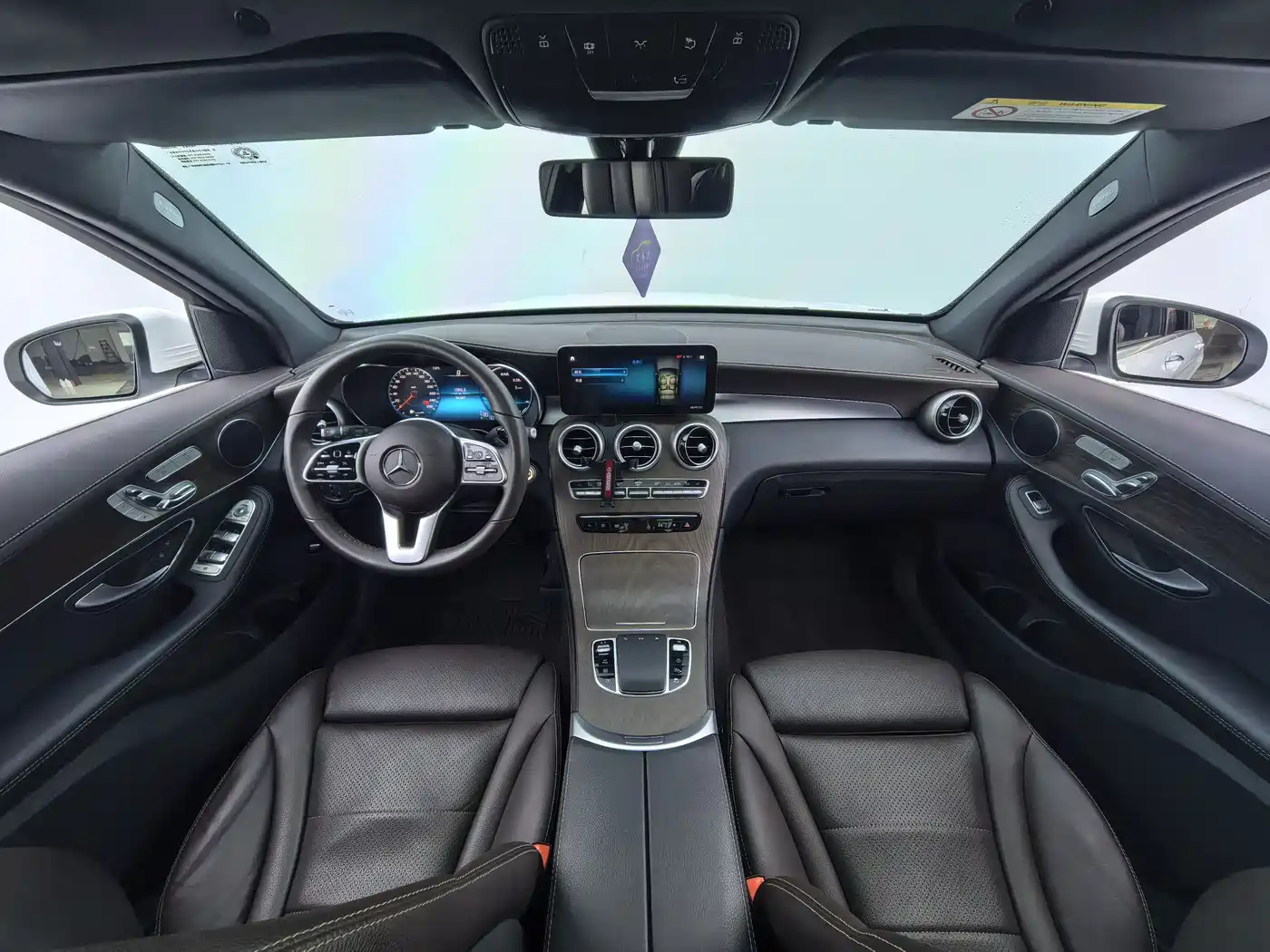 Mercedes-Benz GLC 2020 Facelift GLC 260 L 4MATIC Luxury фото 8