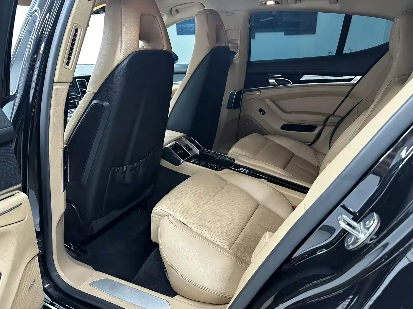 Porsche Panamera 2013 Panamera Platinum Edition 3.6L фото 13