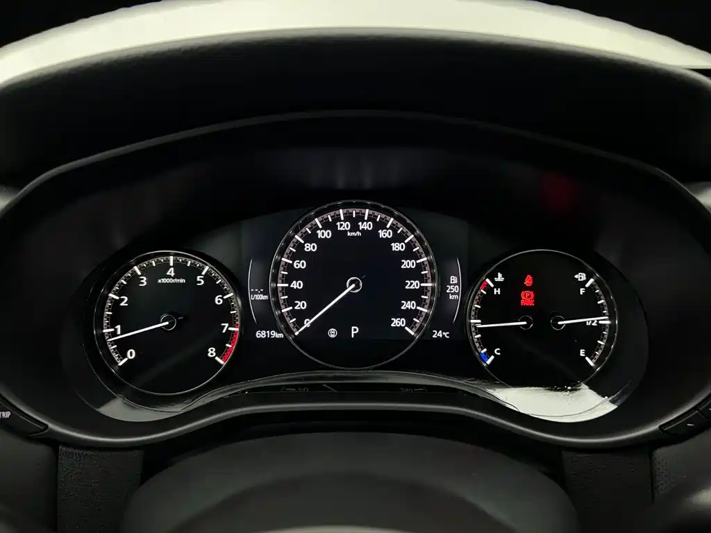 Фото 24 - Mazda CX-50