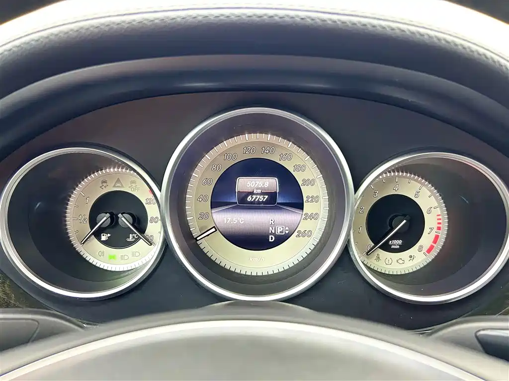 Mercedes-Benz CLS 2015 CLS 320 фото 8