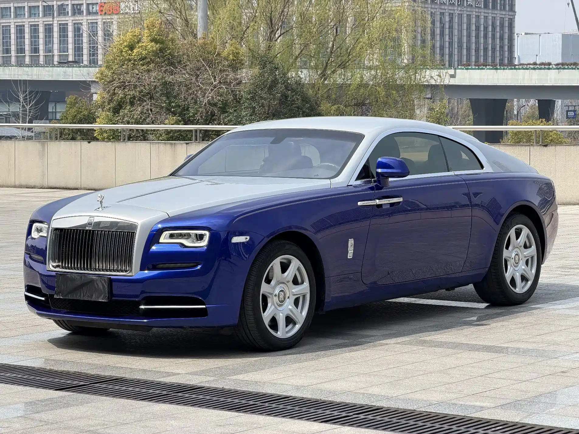 Фото 1 - Rolls-Royce Wraith
