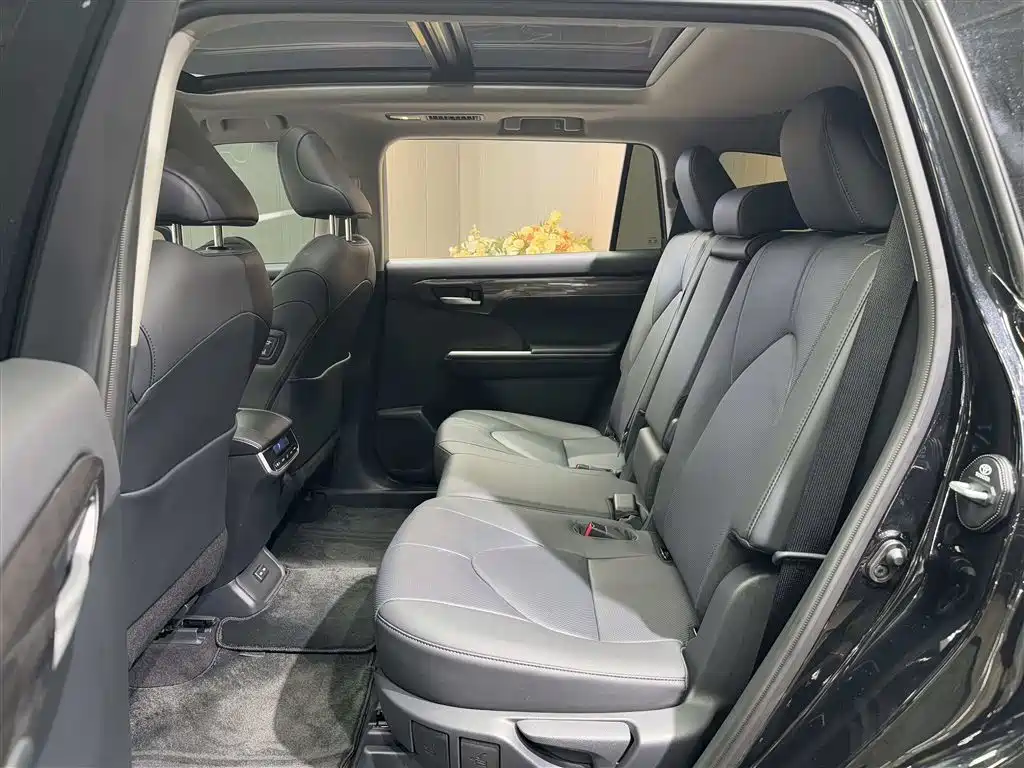 Toyota Highlander 2025 2024 380T AWD Premium 7-Seater