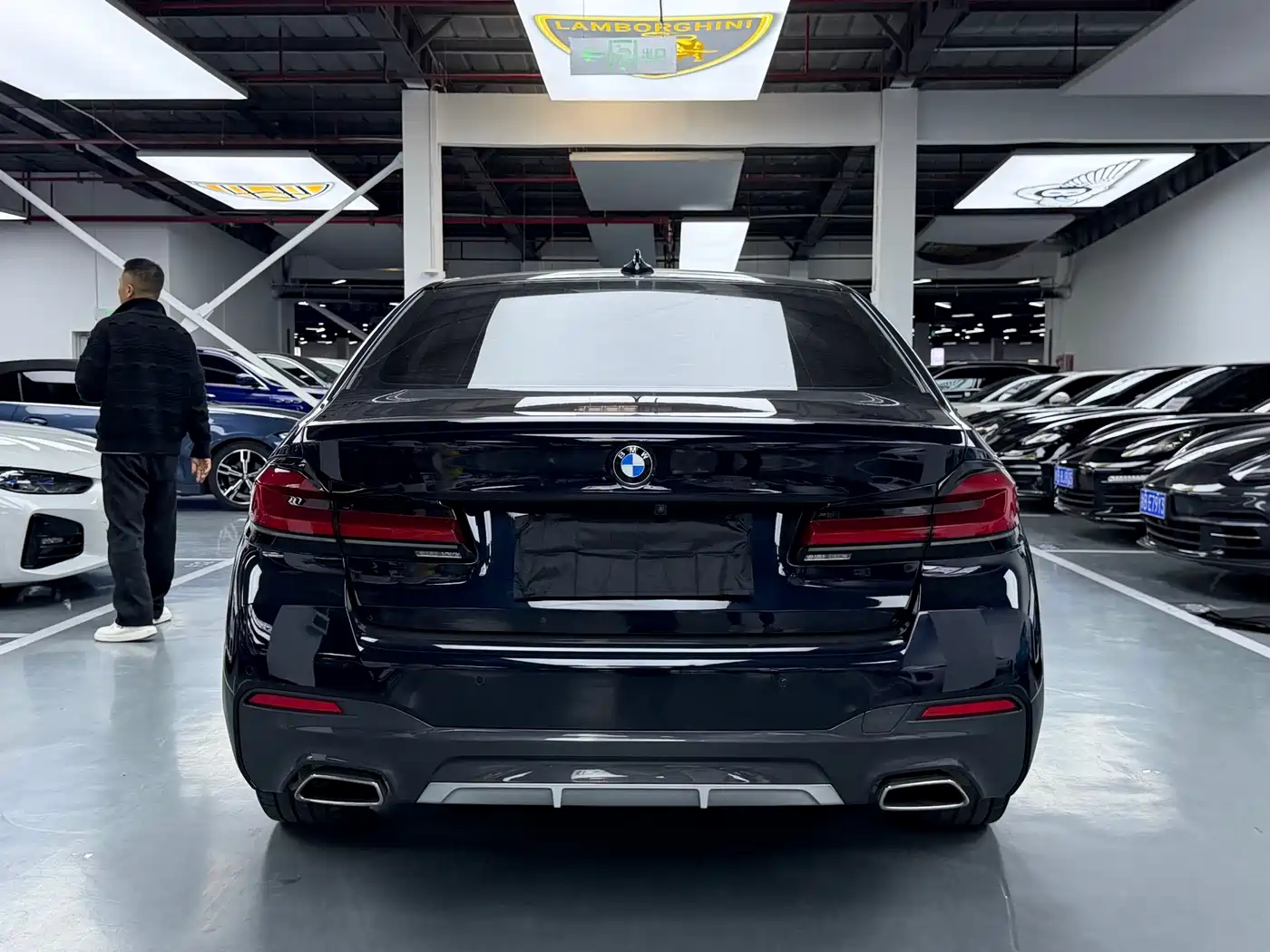 BMW 5 Series 2021 525Li M Sport Package фото 17