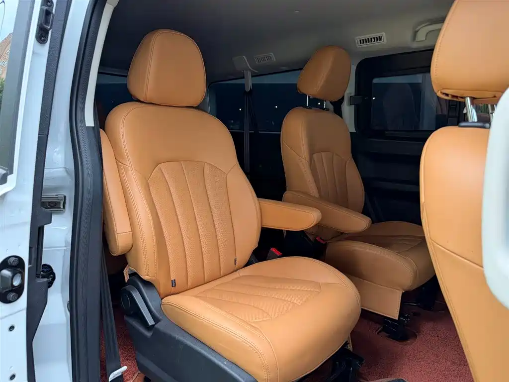 BAW (Beijing Automobile Works) Ruisheng Ace M7 2026 2025 Model Facelift 2.0L Automatic Long Wheelbase Luxury 7-Seater
