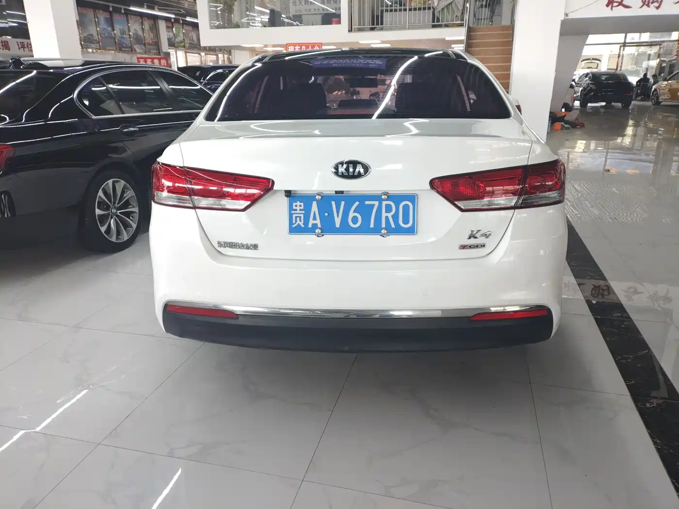 KIA K4