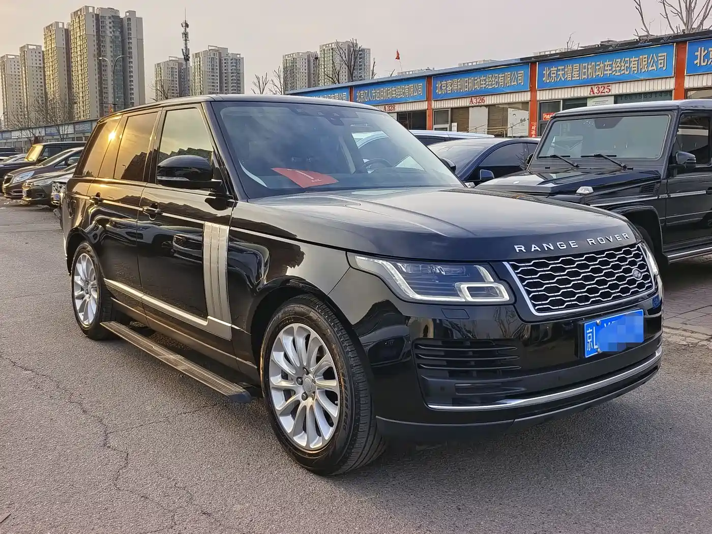 Land Rover Range Rover 2019 3.0 SCV6 Heritage Edition фото 3
