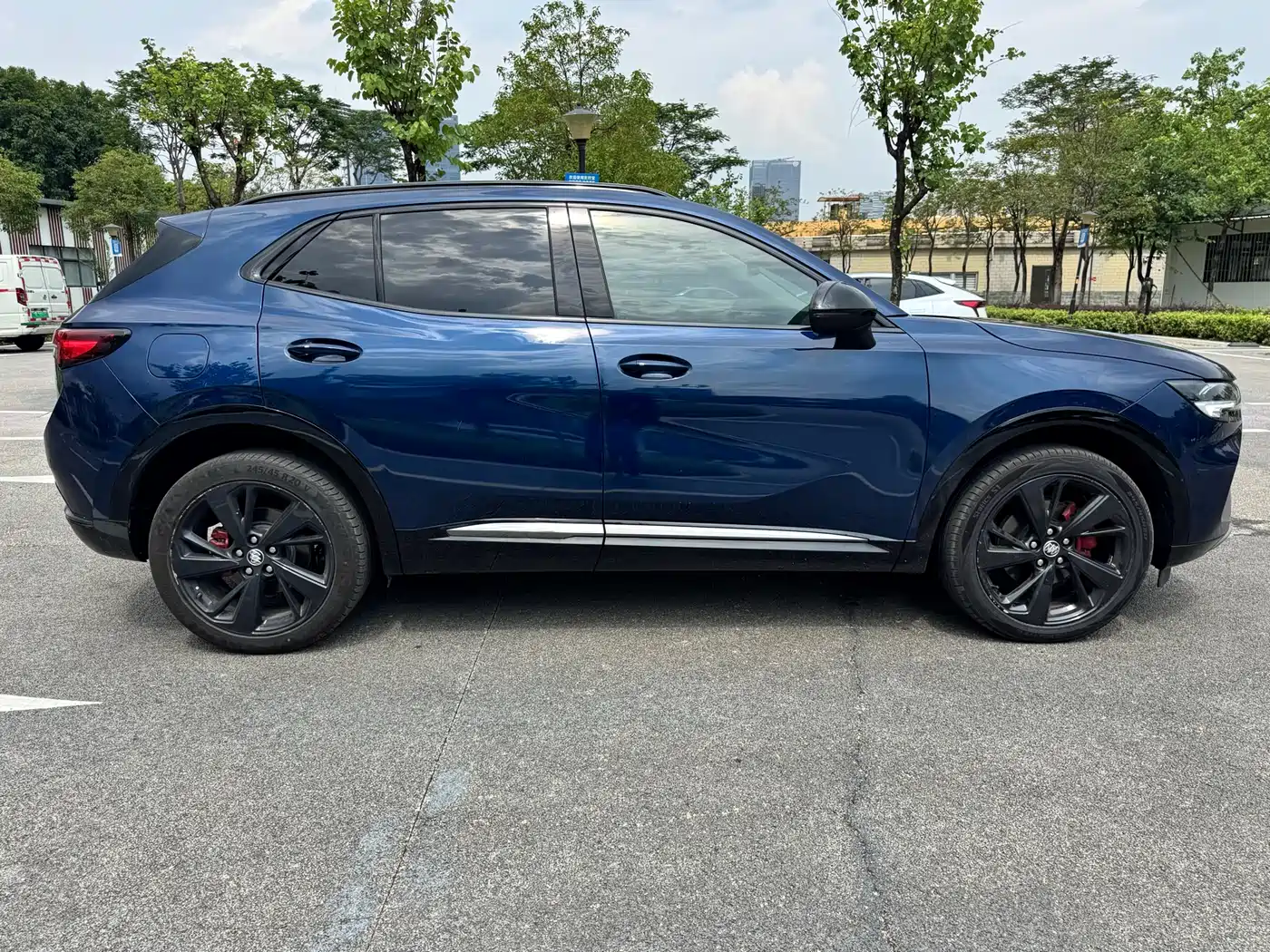 Фото 4 - Buick Envision S