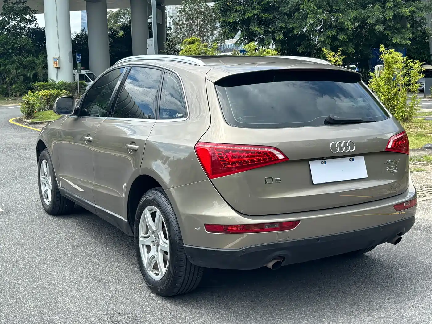 Фото 11 - Audi Q5