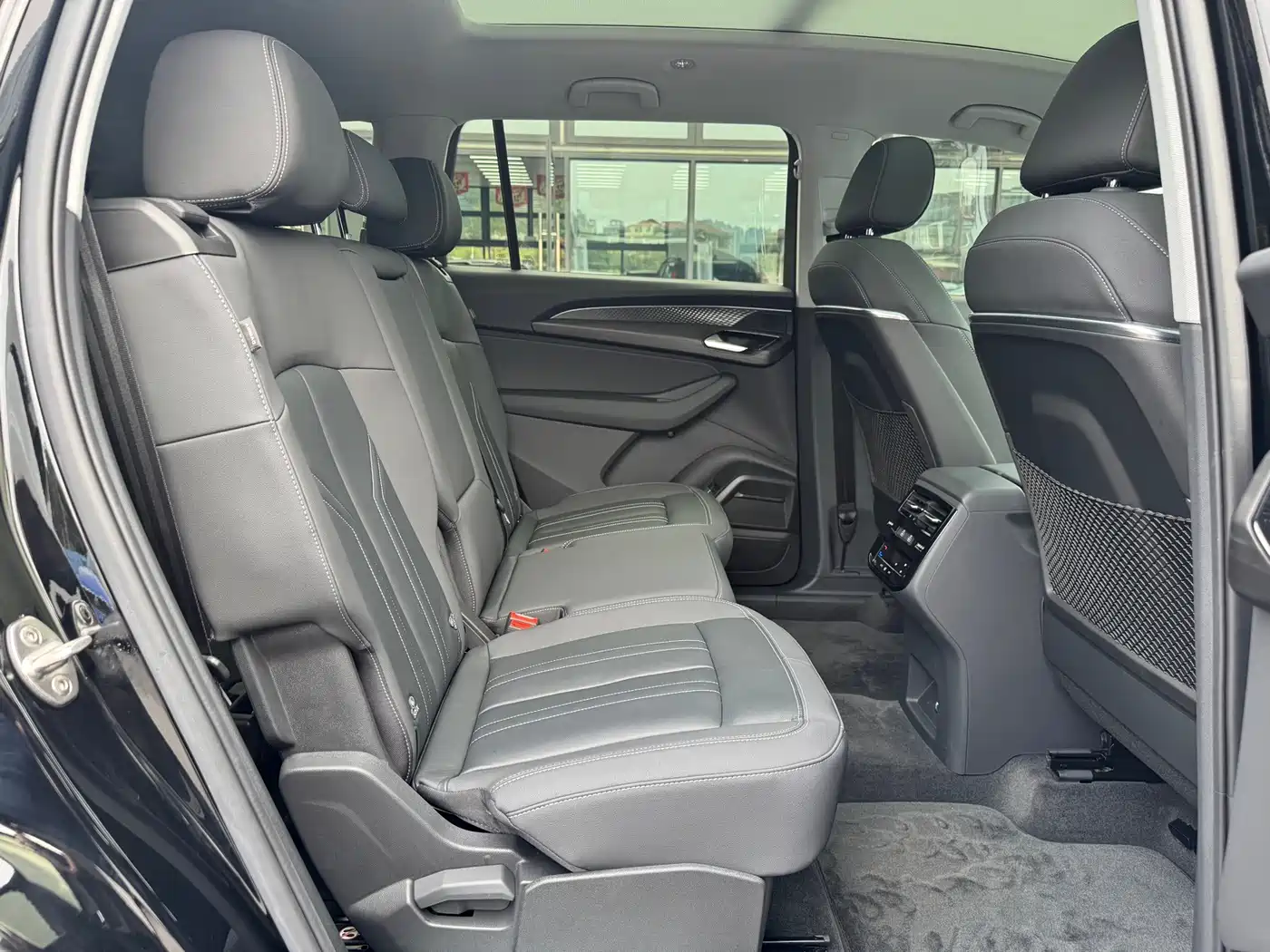 Audi Q6 2025 2025 40 TFSI quattro Commemorative Edition Yulin Package 7-Seater