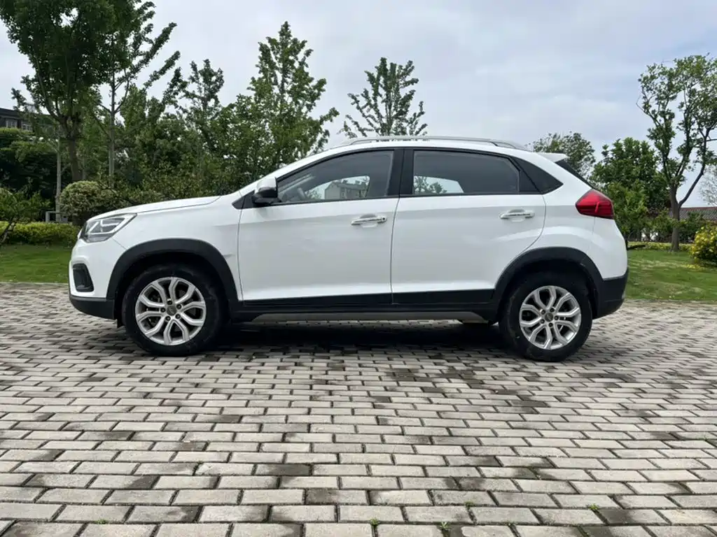 Фото 21 - Chery Tiggo 3x