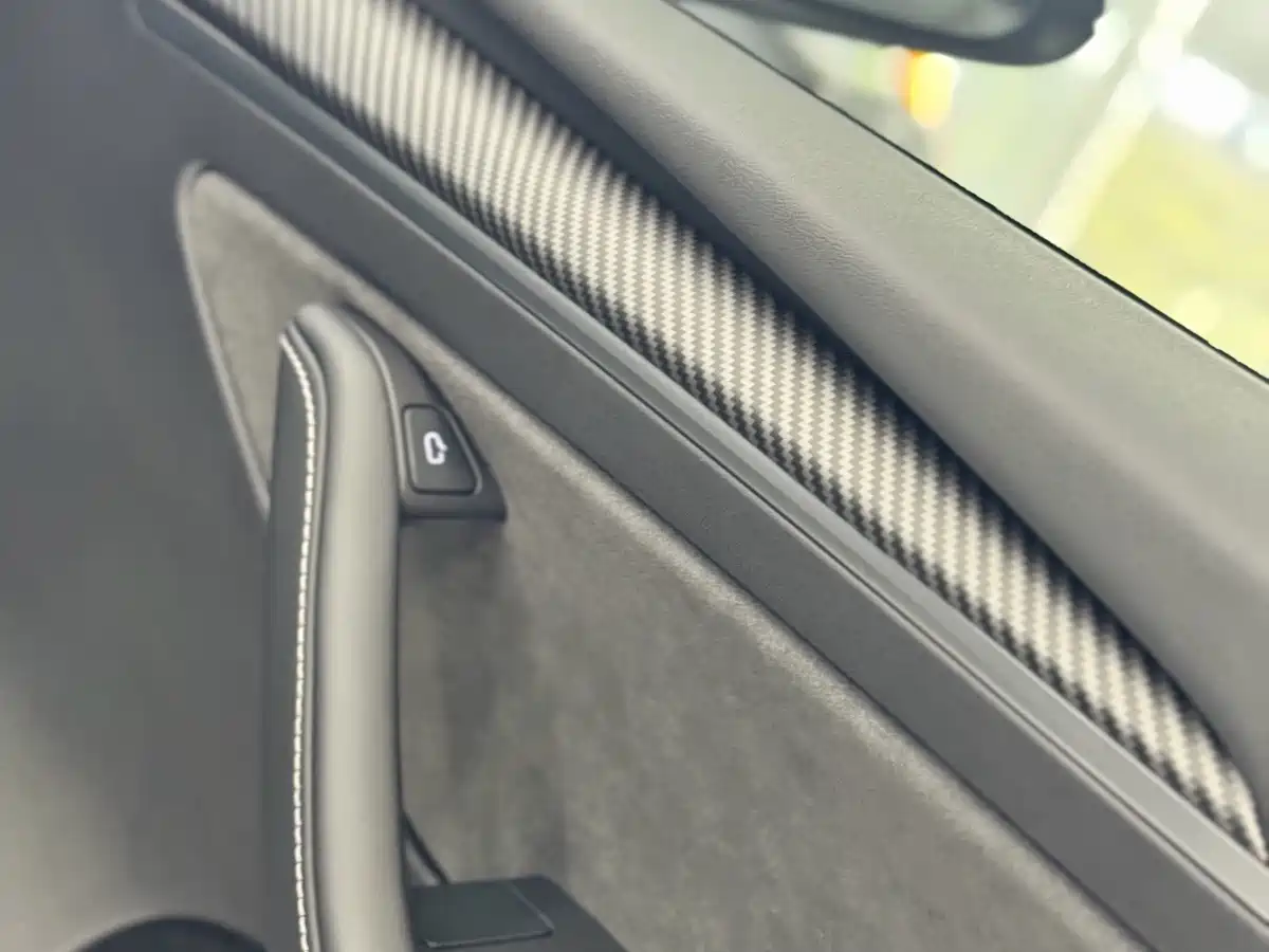 Фото 4 - Tesla Model Y