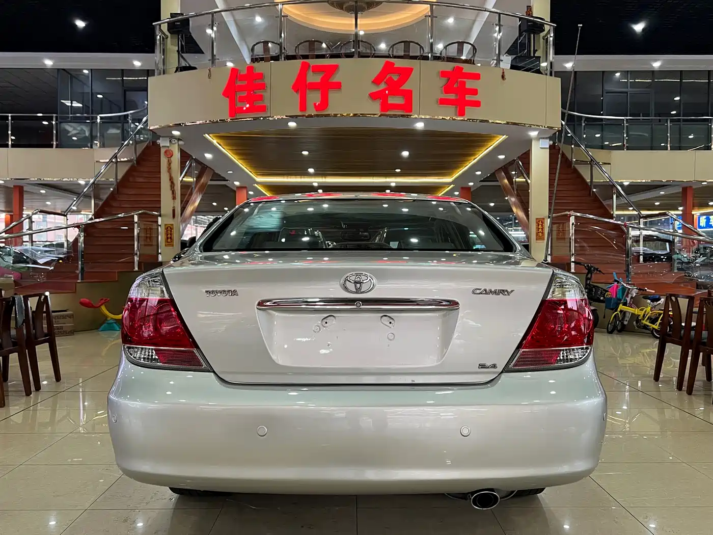 Toyota Camry (Overseas) 2005 2.4 Luxury Edition фото 4