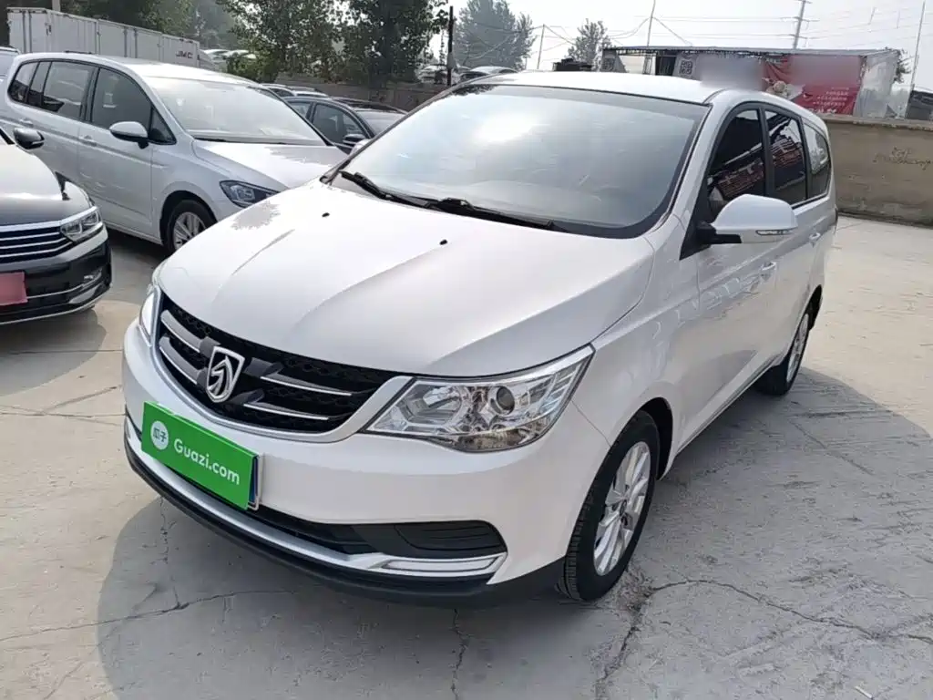 Фото 2 - Baojun 730
