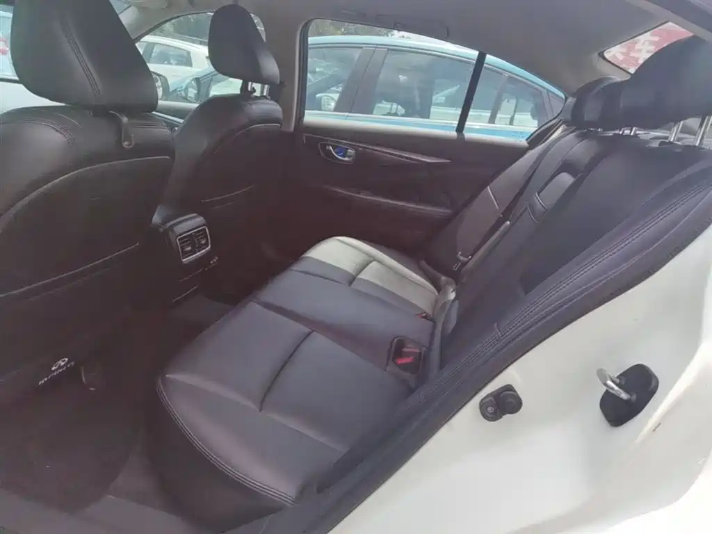 Infiniti Q50L 2017 2016 Model 2.0T Comfort Edition