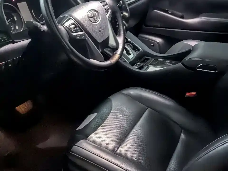 Toyota Vellfire 2021 Crown Hybrid 2.5L HV Supreme Edition фото 15