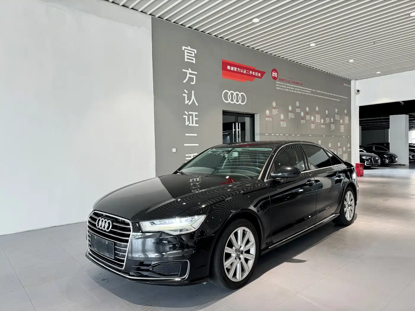 Фото 1 - Audi A6L