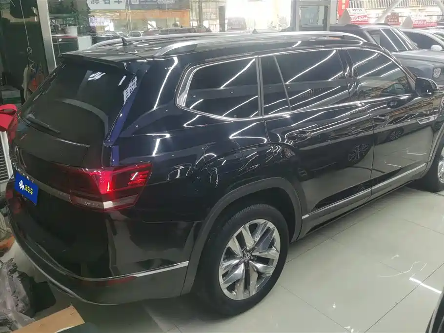 Volkswagen Teramont 2017 530 V6 4WD Flagship Edition фото 3