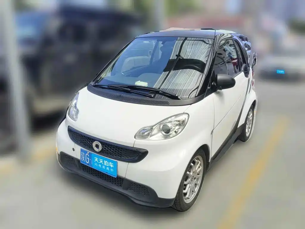 smart fortwo 2013 2012 1.0 MHD Hardtop Standard