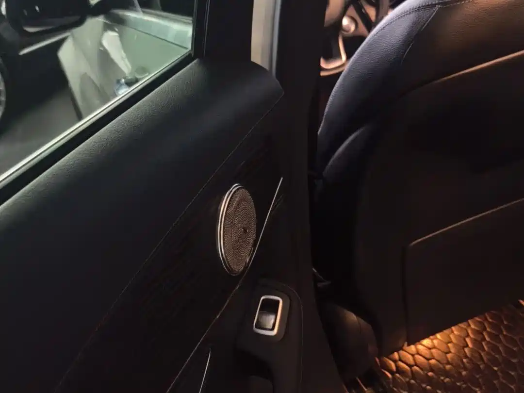 Mercedes-Benz C-Class 2015 Facelift C 200 L Sport фото 19