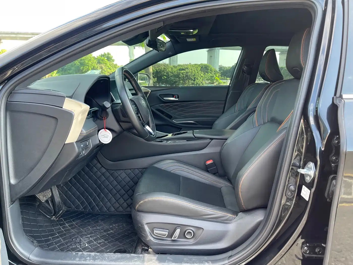 Toyota Avalon 2024 Model Hybrid 2.0L Premium Selection Edition фото 20