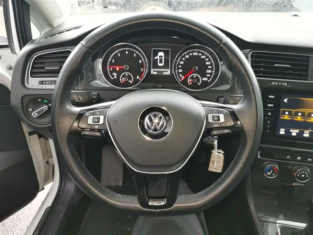 Volkswagen Golf 2020 280TSI DSG Comfort фото 11