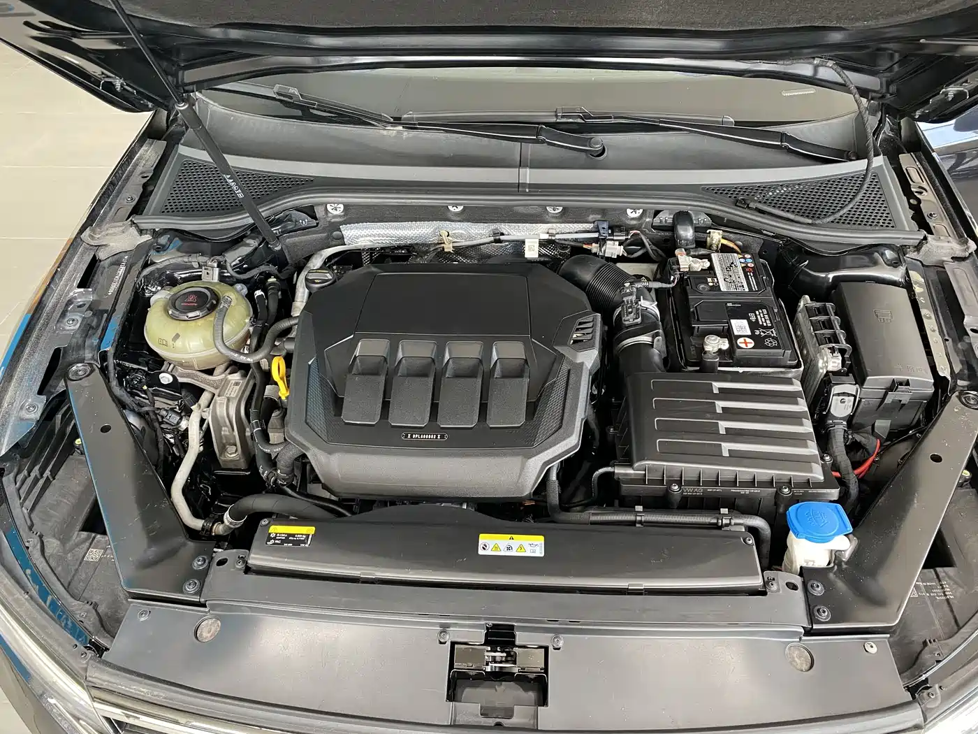 Volkswagen Magotan 2020 330TSI DSG Leading фото 10