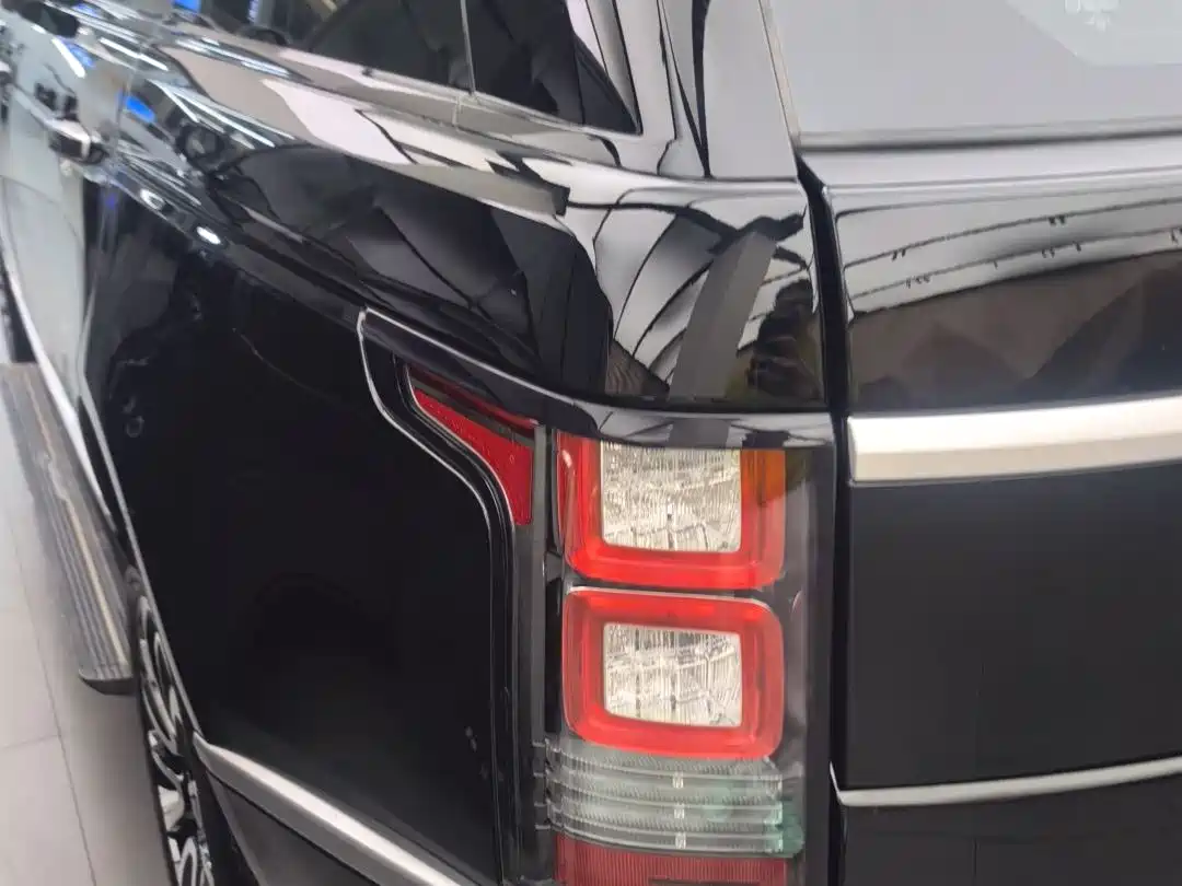 Land Rover Range Rover 2015 3.0 TDV6 Vogue фото 21