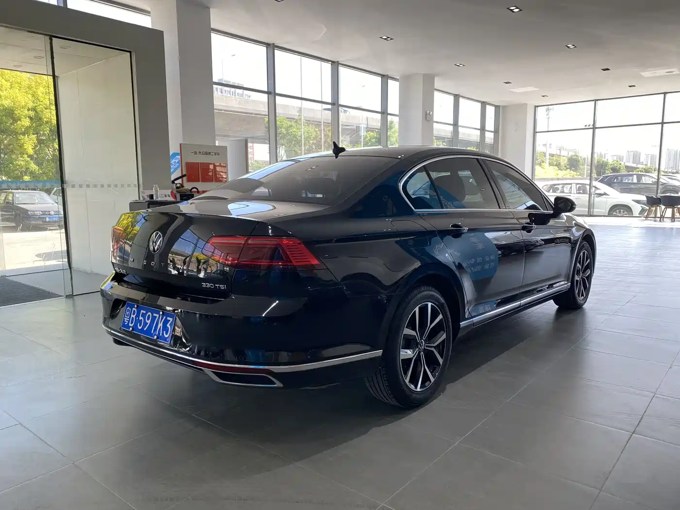 Volkswagen Magotan 2020 330TSI DSG Leading фото 4