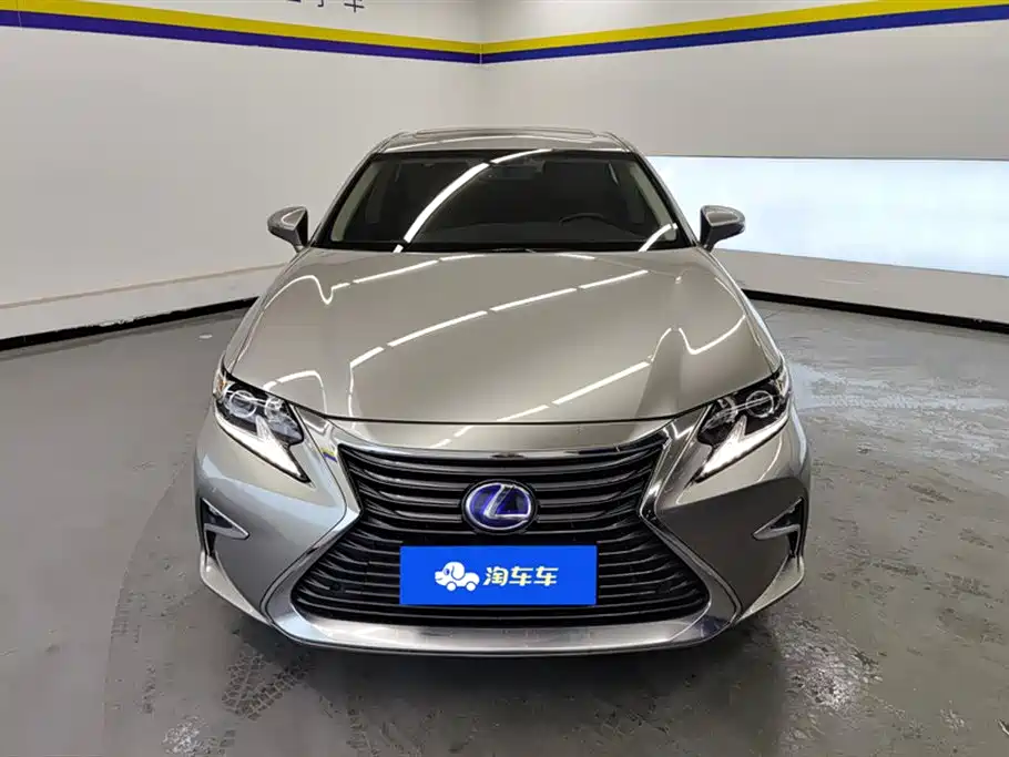 Lexus ES 2015 200 Elite Edition фото 2