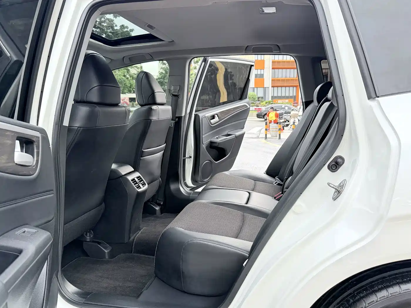 Honda Jade 2019 2017 1.8L Automatic Comfort Edition 5-seater