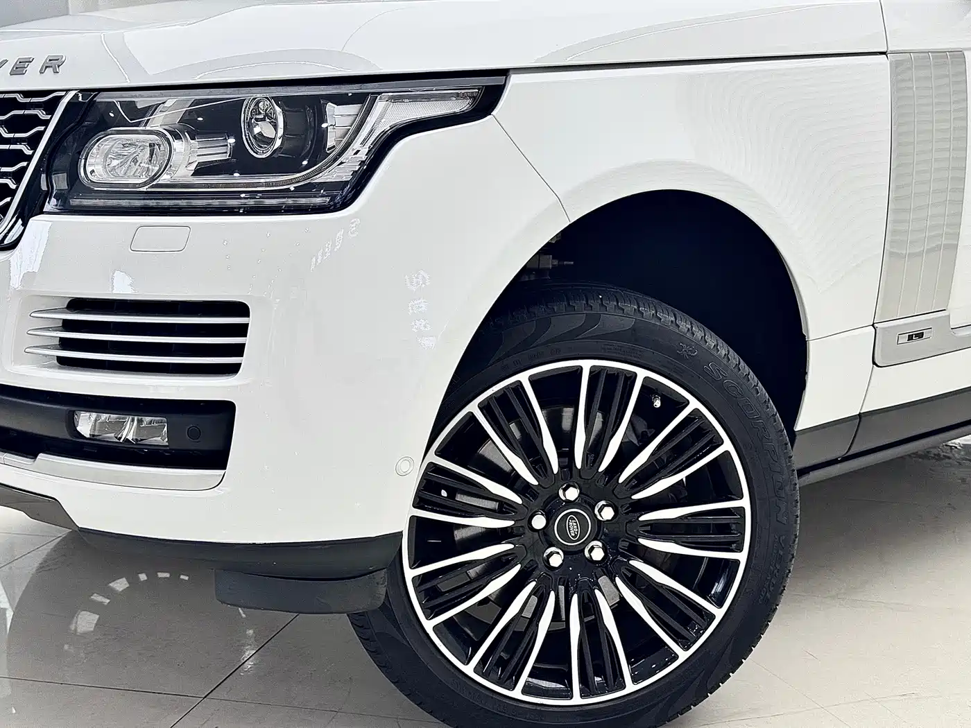 Land Rover Range Rover 2017 5.0 SC V8 AB Ultimate Autobiography LWB фото 6