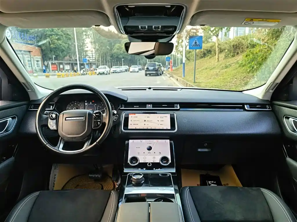 Land Rover Range Rover Velar 2019 250PS фото 8