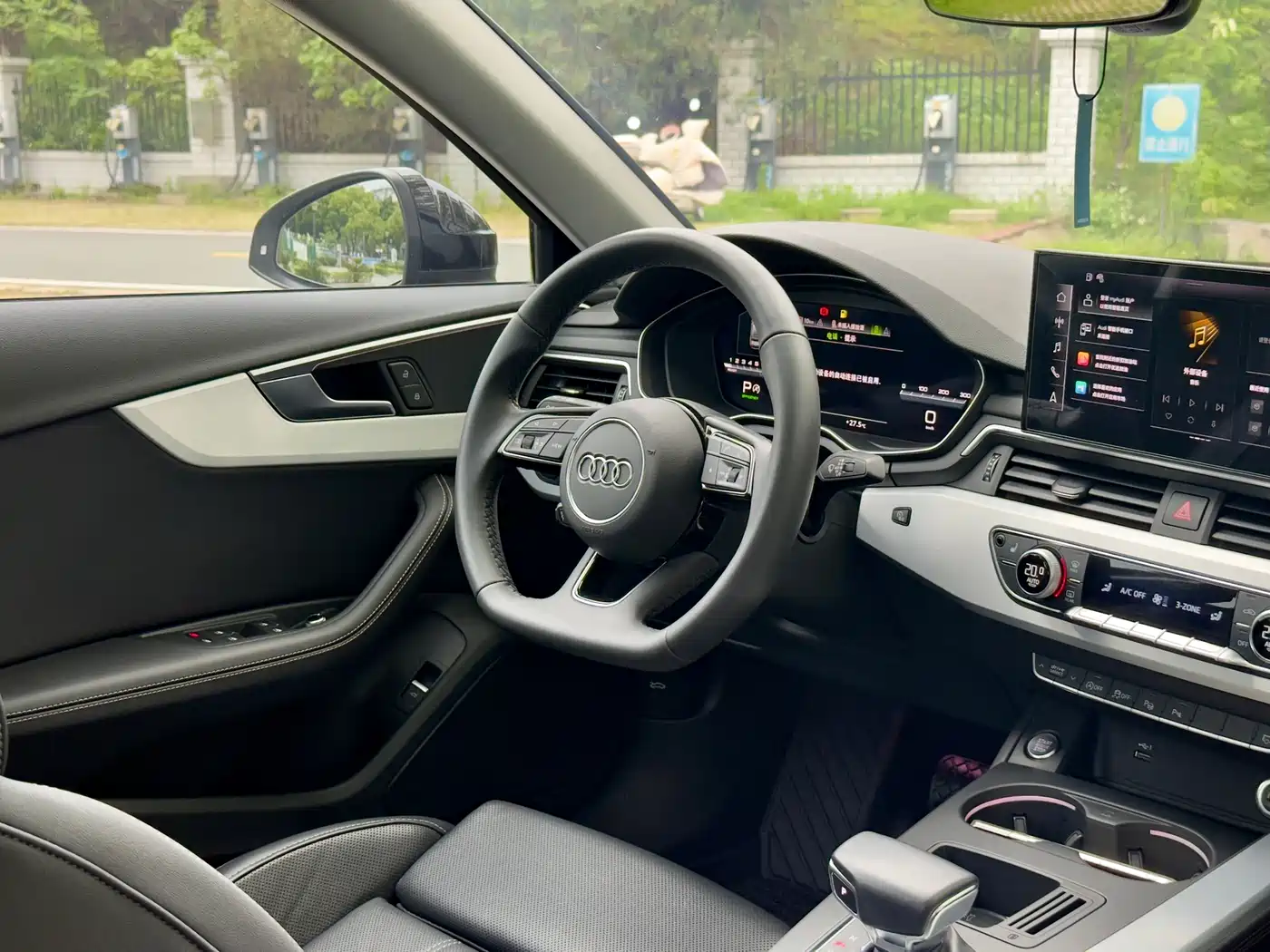 Audi A4L 2022 40 TFSI Luxury Dynamic фото 4