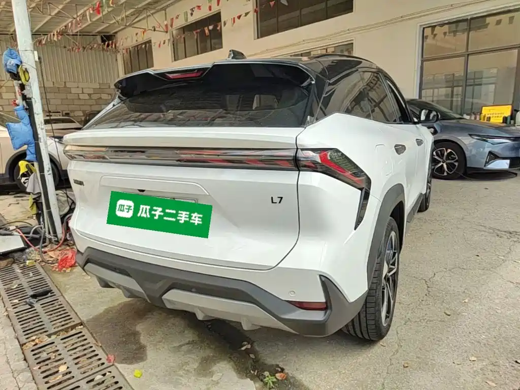 Geely Galaxy Galaxy L7 2023 2023 1.5T 115km Starship