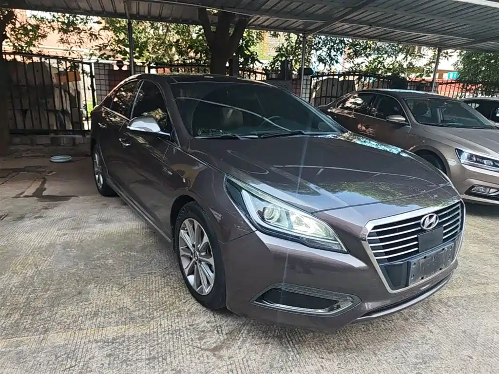 Hyundai Sonata 2017 1.6T GLS Smart фото 4
