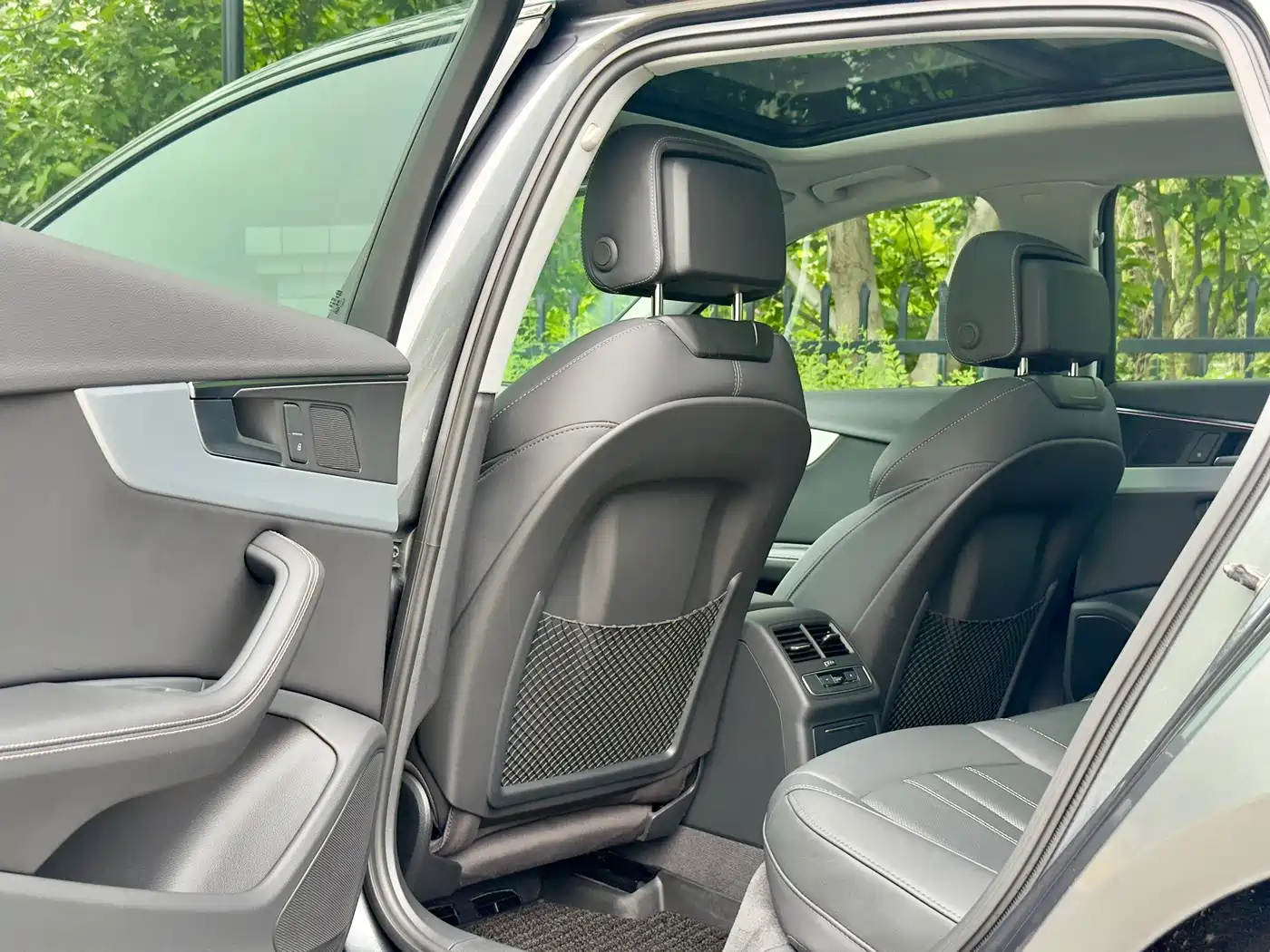 Audi A4L 2022 40 TFSI Luxury Dynamic фото 5