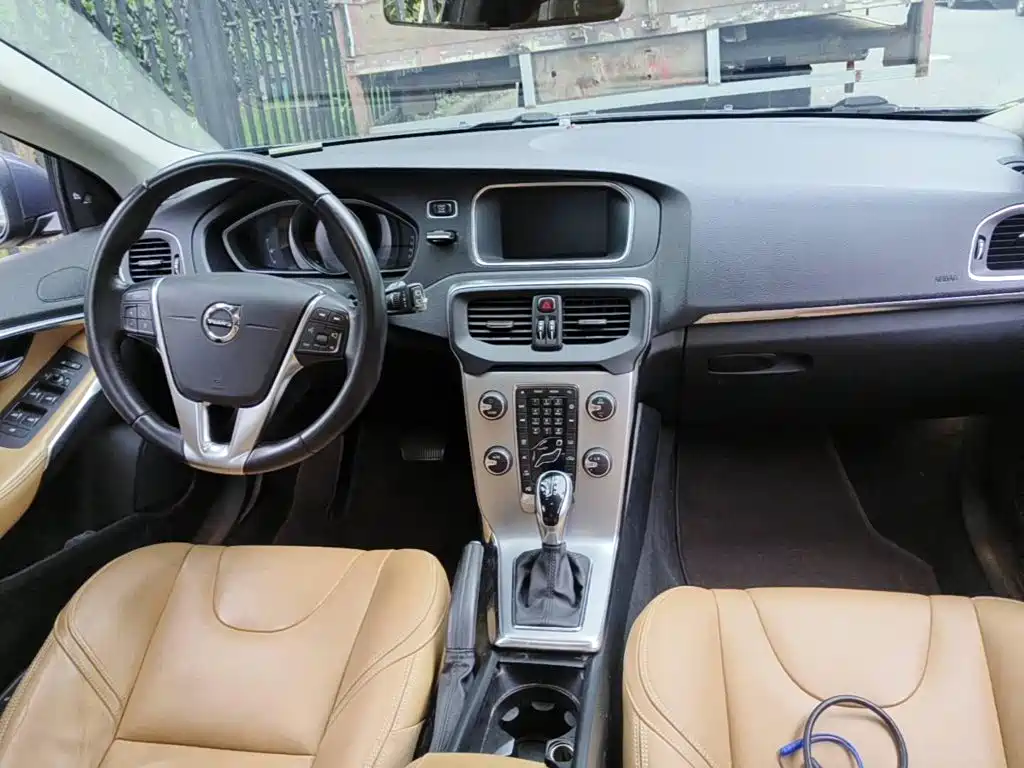 Volvo V40 2017 2017 T4 Inscription