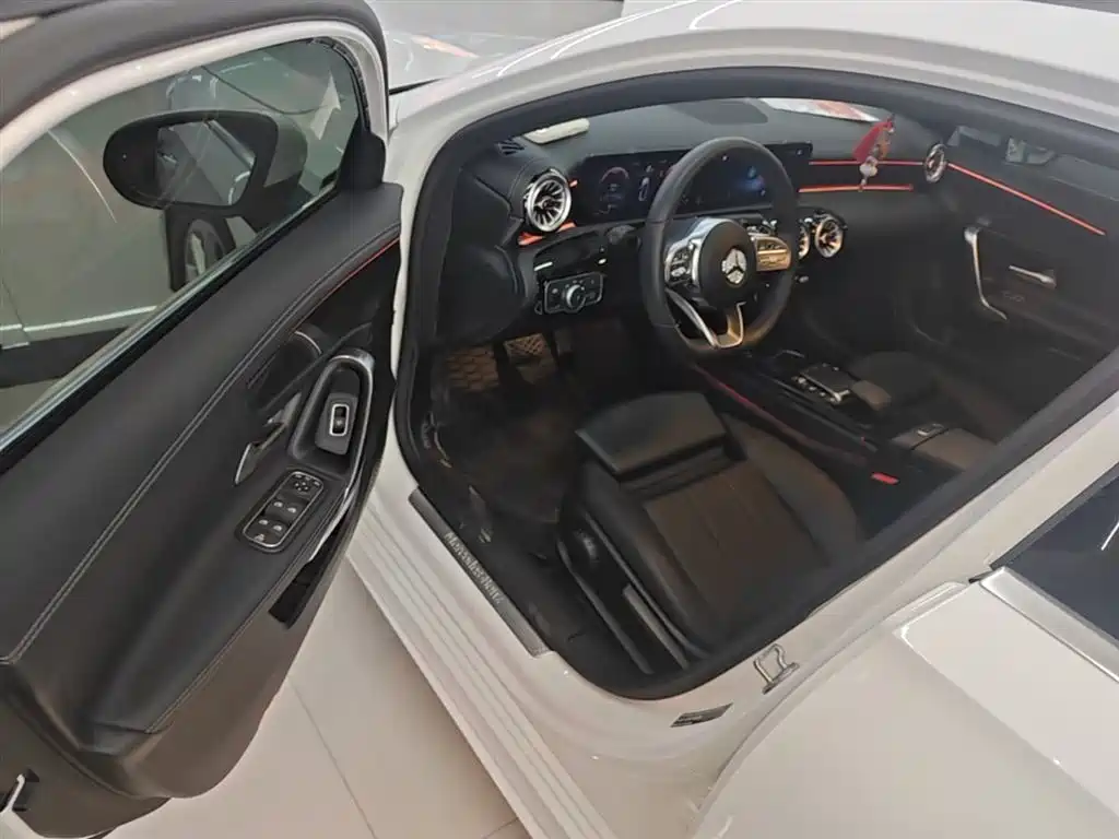 Mercedes-Benz A-Class 2022 Facelift A 200 L Sport Sedan Fashion Style фото 16