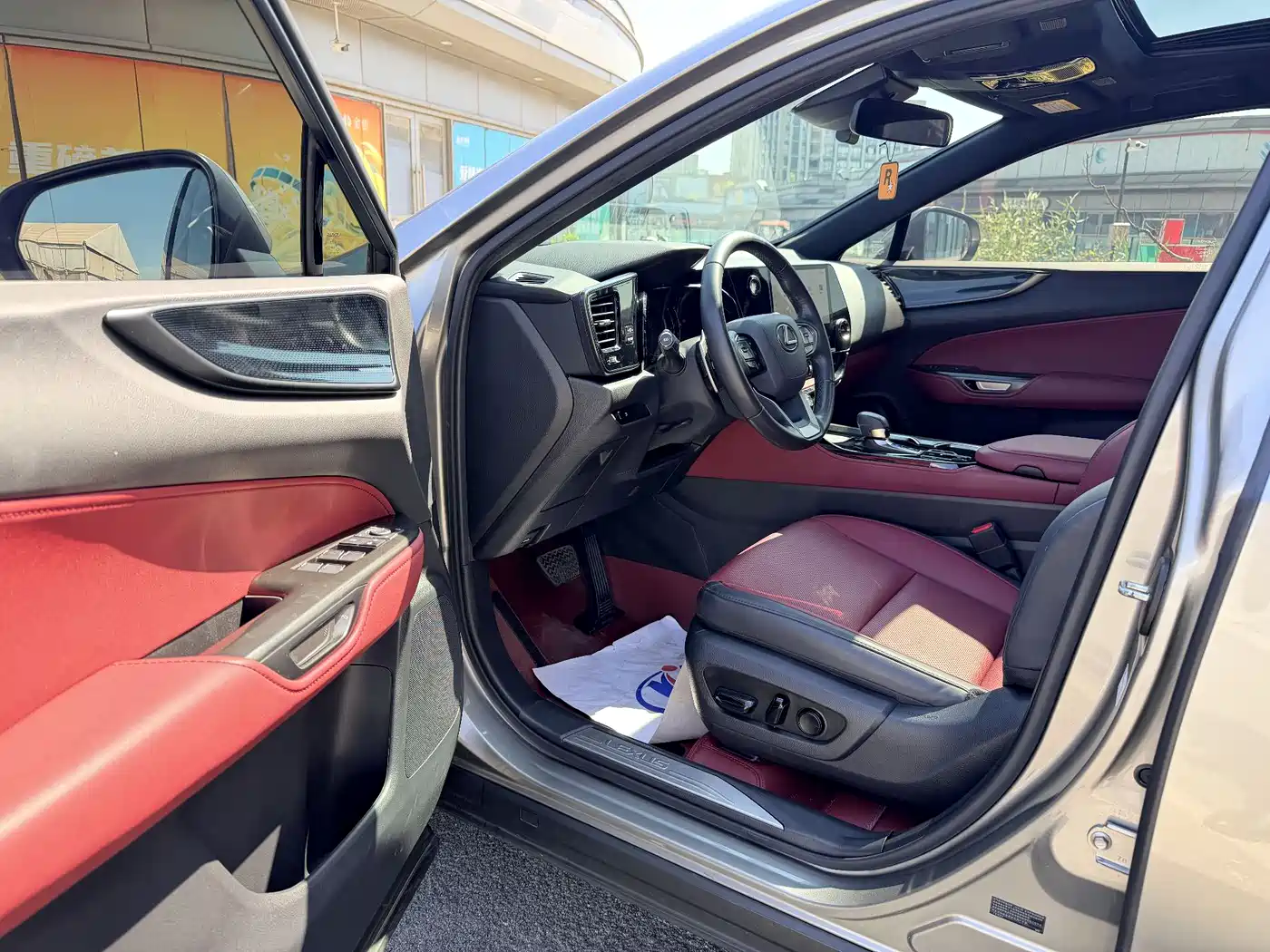 LEXUS NX