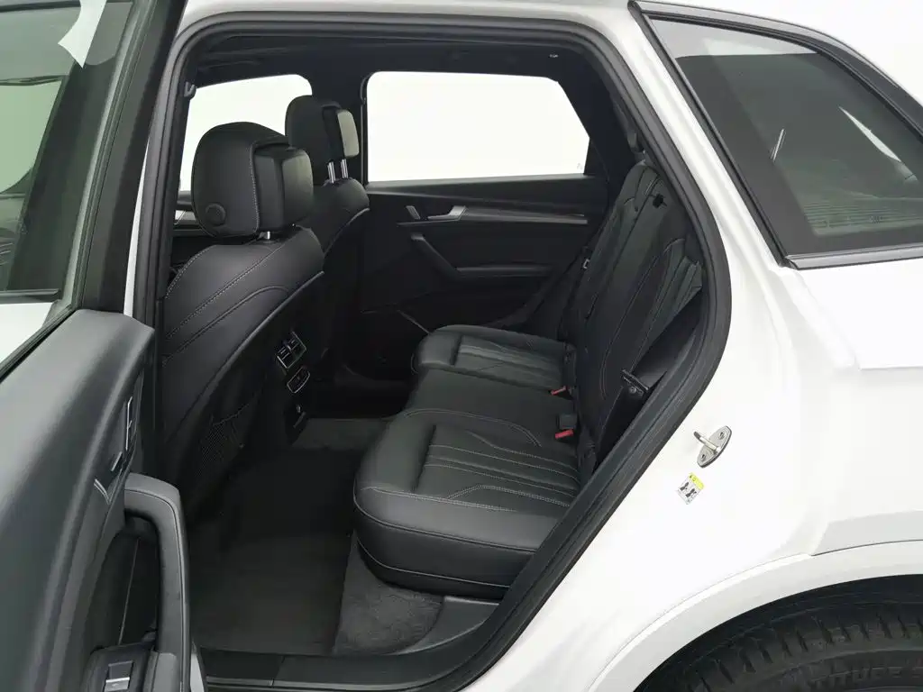 Audi Q5L, миниатюра 15
