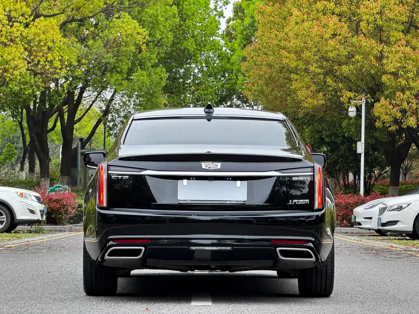 CADILLAC CT6