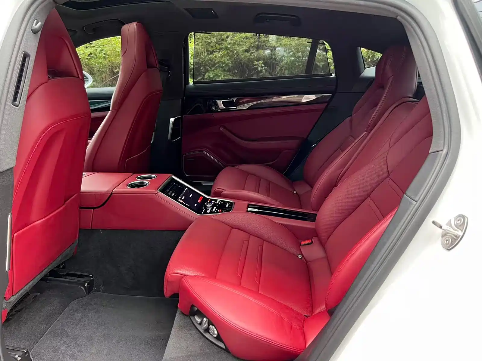 Фото 6 - Porsche Panamera